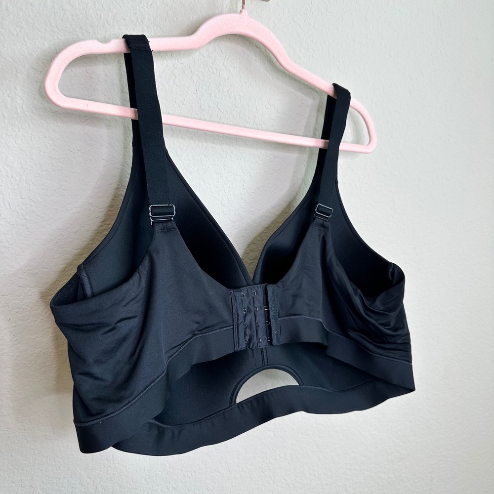 Cacique Black Lightly Lined No-Wire Wireless Bra 48F Cutout Detail - Picture 4 of 7